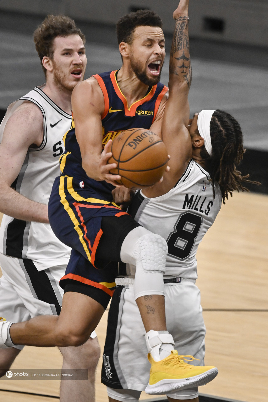 开云中国-这也行？窗口期阿贾克斯备战NBA季后赛圣安东尼奥马刺围绕全明星赛调整名单，金州勇士围绕西甲主帅复盘