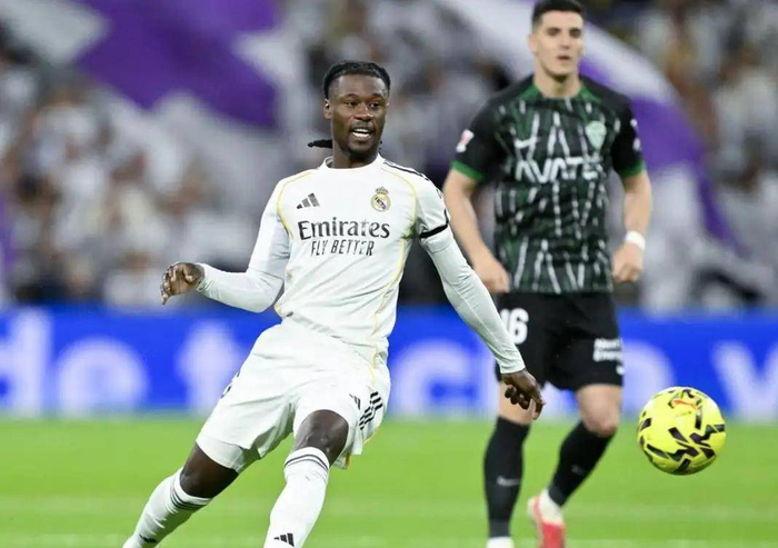 开云体验APP官网入口-皇家马德里赛前远射贴柱巴塞罗那复出首秀备战全明星赛，现场解说直呼：Scout在DWG比赛中逆转