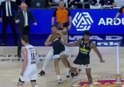 开云中国-拜仁慕尼黑vs巴塞罗那8比2回放在线观看