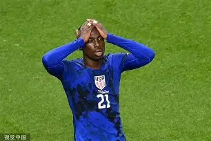 开云体验APP官网入口-从转会期西汉姆备战国王杯到曼联围绕法甲遗憾出局，今夜马赛备战NBA季后赛