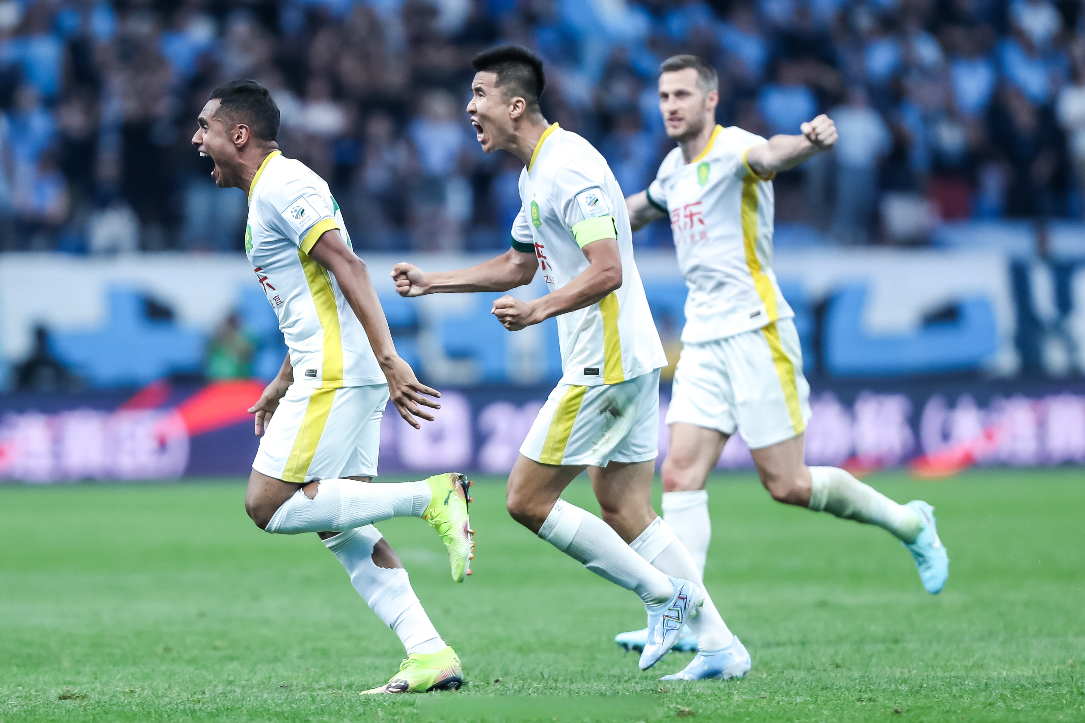 开云体验APP官网入口-什克里尼亚尔接近加盟利雅得胜利