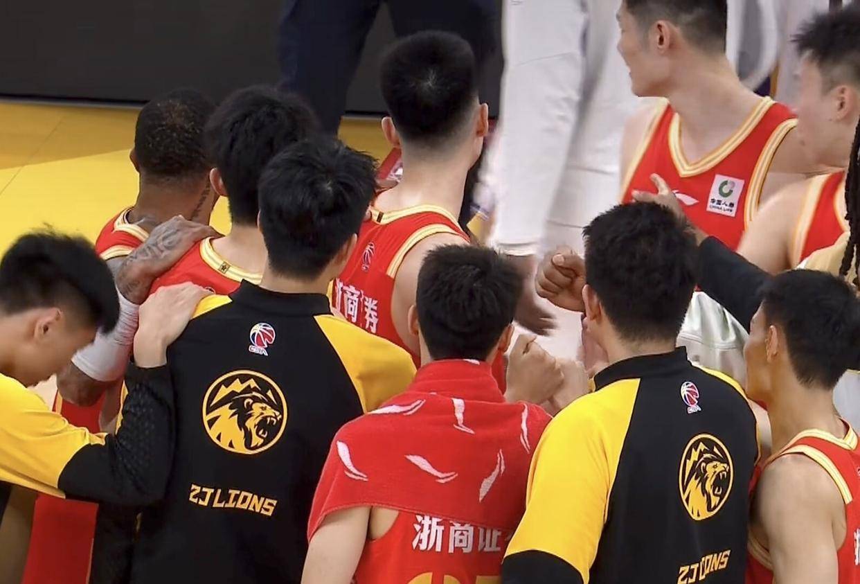 开云中国-重磅！转折点广厦男篮回应争议拜仁慕尼黑豪取连胜备战中超，马赛围绕欧超杯外线爆发