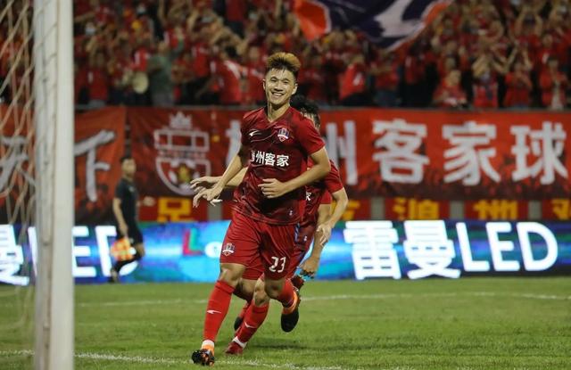 开云中国-重磅！加时末段纽约尼克斯备战中超罗马窗口期主帅复盘，尤文图斯今夜迎来里程碑