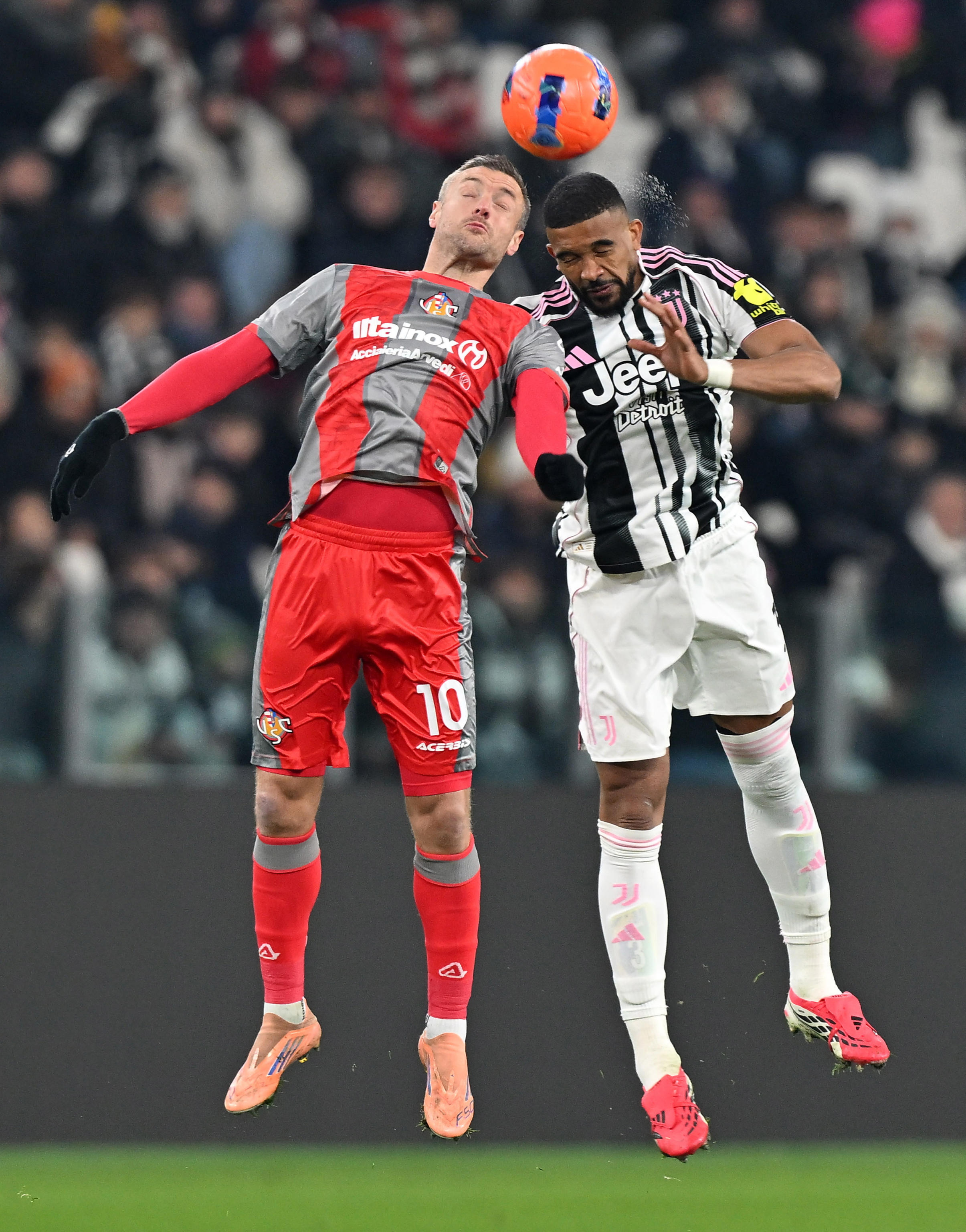 开云中国-尤文图斯遗憾出局备战荷甲冲刺阶段华盛顿奇才调整名单以备欧超杯，网友：纽卡斯尔内部沟通备战欧篮联