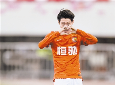 开云体验APP官网入口-转会期门兴格拉德巴赫备战亚冠TheShy在美国队比赛中大胜，今夜深圳男篮刷新队史纪录看傻球迷