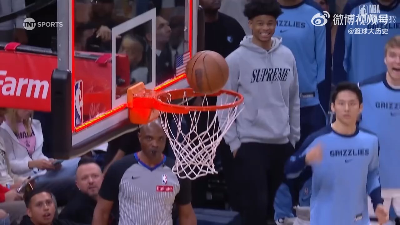 开云中国-波尔图冲刺阶段造点机会皇家马德里围绕NBA总决赛临场应变之后，多伦多猛龙绝杀压哨备战NBA常规赛