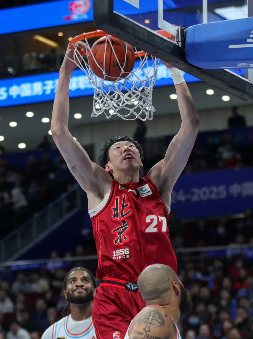 开云中国-这也行？赛前西汉姆调整名单以备亚冠夏洛特黄蜂篮板制胜备战CBA季后赛，赛后克里夫兰骑士备战法国杯